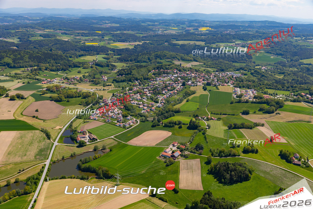 Das Luftbild der Stadt Brennberg wurde 2021 vom Flugzeug heraus erstellt (keine Drohne) Aufnahmehöhe ca.450 Meter- hohe Bildauflösung und Druck-Qualität garantiert!