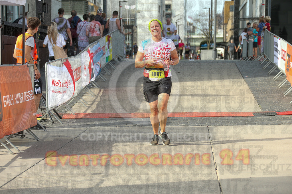 250920_1541_EX1_0436 | Sportfotografie im Rhein-Sieg Kreis, Köln, Bonn, NRW, Rheinland Pfalz, Hessen, etc. Unser Tätigkeitsfeld umfasst den Laufsport vom Volkslauf über den Marathon, Duathlon, Triathon bis zum Ultralauf wie Kölnpfad Ultra oder Schindertrail.