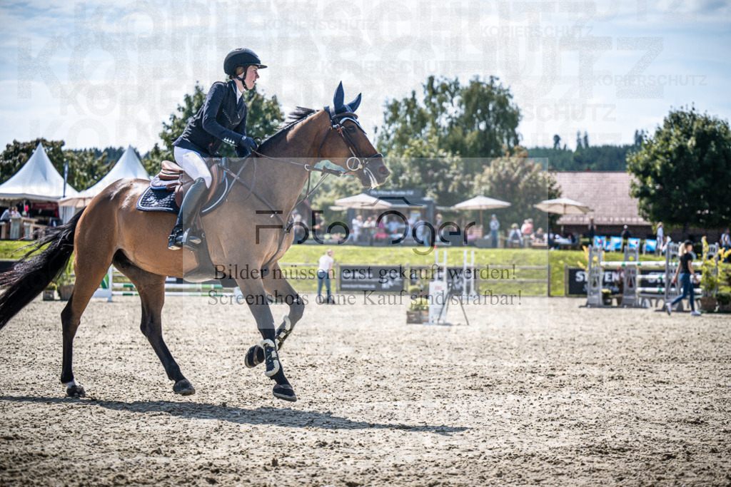 DOS_5937 | Entdecke hochwertige Reitturnierfotos von Foto Oger. Professionell, emotional und authentisch – jetzt Lieblingsmomente im Shop bestellen.Deutschlandweite Turnierfotografie. - Realisiert mit Pictrs.com