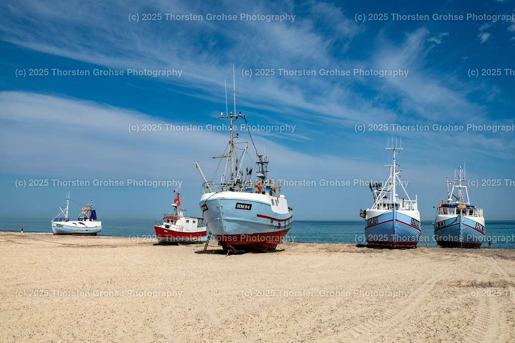 Thorup Strand, Denmark, 2023 | Thorup Strand is a natural harbour, Denmark's last coastal berth and the largest in Northern Europe. Thorup Strand ist ein Naturhafen, es ist der letzte Küstenanlegeplatz Dänemarks und der größte Nordeuropas. - Realisiert mit Pictrs.com