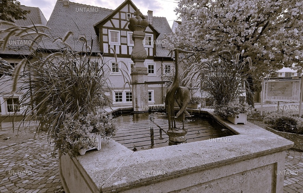 BrunnenStilleben | untamo - Realisiert mit Pictrs.com