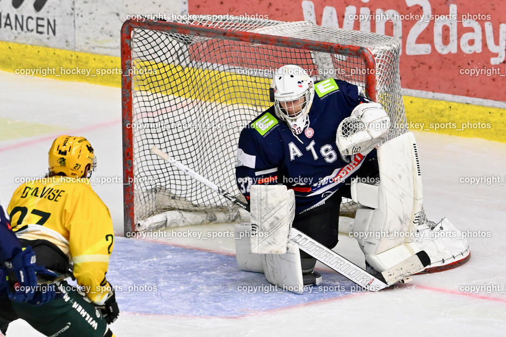 ATSE Graz vs. EHC Lustenau | #32 Zeugswetter Florian ATSE Graz, #27 D’Alvise Christopher EHC Lustenau, ATSE Graz vs. EHC Lustenau, ATSE Graz vs. EHC Lustenau am 14.02.2026 in Graz (Merkur Eishalle ), Austria, (Photo by Bernd Stefan)