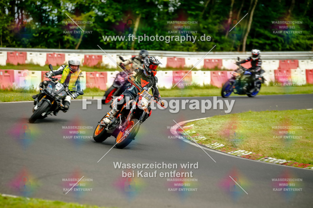 VBK-4589 | Hier findet Ihr Bilder von Touristenfahrten auf der Nürburgring Nordschleife oder von anderen Veranstaltungen die ich besucht habe. Viel Spass beim Durch Schauen 