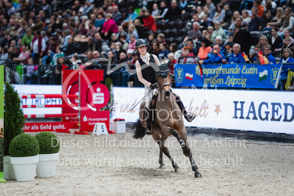 240119_Leipzig_PonyTrophy-616 | Deine schönsten Turniermomente als professionelle Fotos! Entdecke hochwertige Pferdesport-Fotografie im Online-Shop. Jetzt Fotos finden & bestellen!