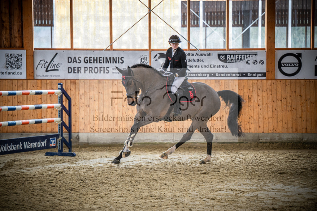 DOS_2587 | Entdecke hochwertige Reitturnierfotos von Foto Oger. Professionell, emotional und authentisch – jetzt Lieblingsmomente im Shop bestellen.Deutschlandweite Turnierfotografie. - Realisiert mit Pictrs.com