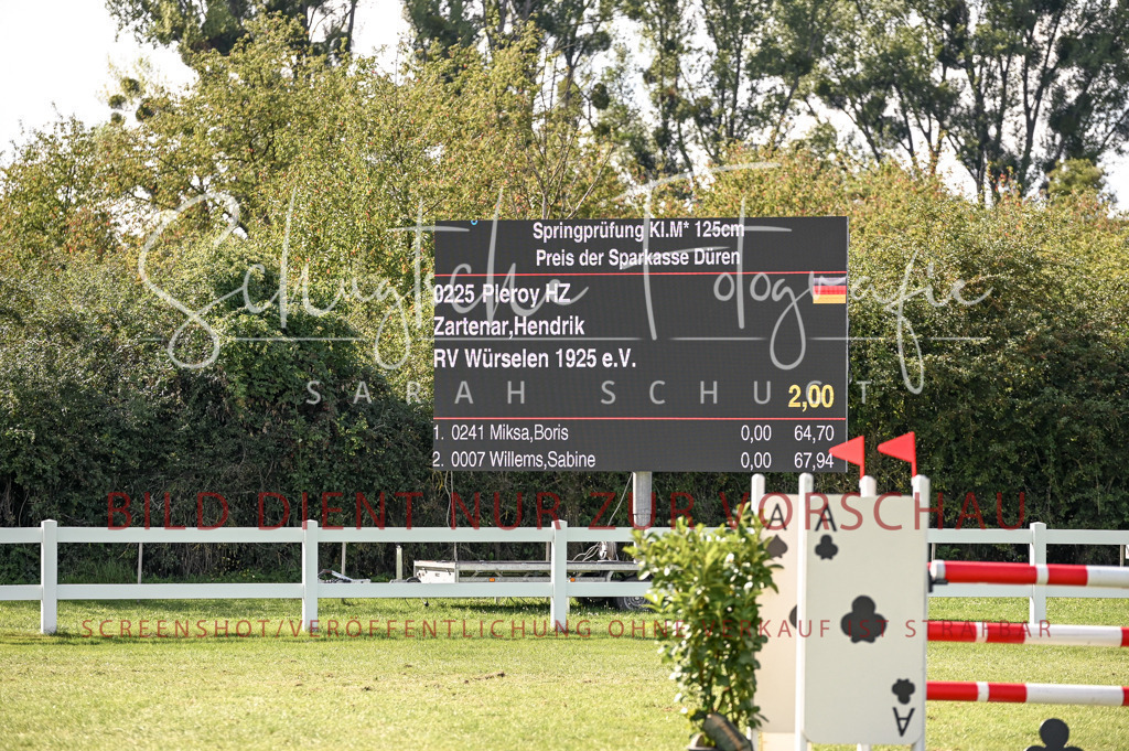 Schugtsche-Düren.2024-10.Springprf.M_-71 | Schugtsche Fotografie - Realisiert mit Pictrs.com