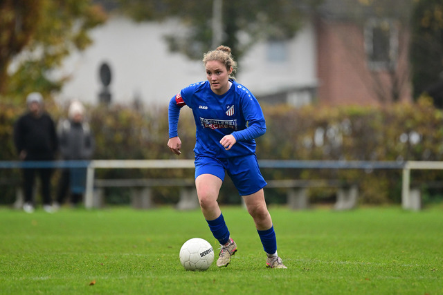 Fußball I Juniorinnen I Saison 2025-2026 I Niedersachsenpokal I Viertelfinale I JFV A-O-B-H-H - FC Rosengarten I 34296 | Der Sportfotograf. - Realisiert mit Pictrs.com