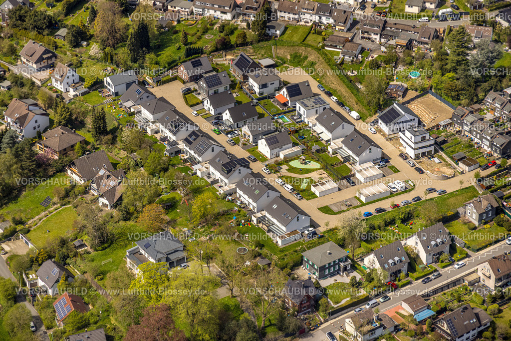 Velbert230407347Neviges | Luftbild, Baustelle mit Neubau Wohnsiedlung Zum Jahnsportplatz, Neviges, Velbert, Ruhrgebiet, Nordrhein-Westfalen, Deutschland