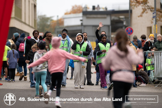 Süderelbe Halbmarathon 2025 I 09.11.2025 I Fotograf_DerSportfotograf.I 00226 | Der Sportfotograf. - Realisiert mit Pictrs.com