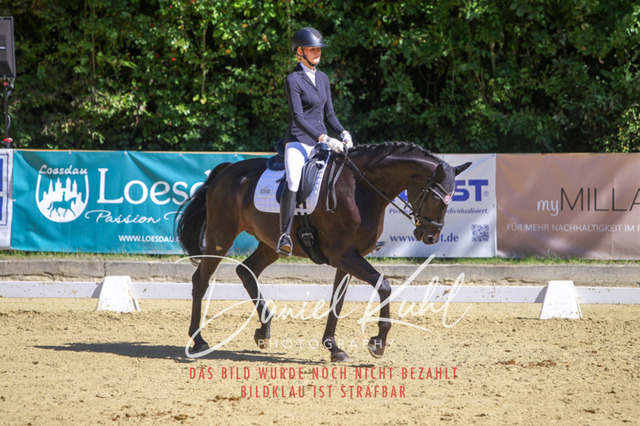 DKP42105 | Turniersportfotografie; Pferdefotografie; Dressurfotografie