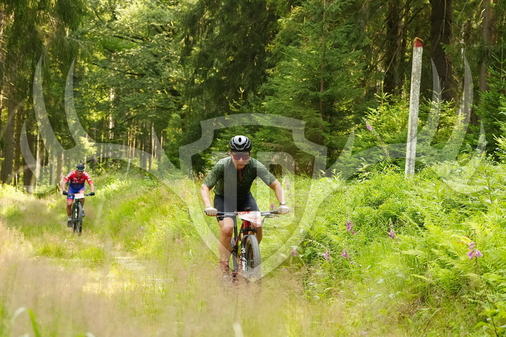 FC103177 | Fotogalerie der Treibjagd im Dunkelwald - Dein MTB Etappenrennen im Erzgebirge - Realisiert mit Pictrs.com