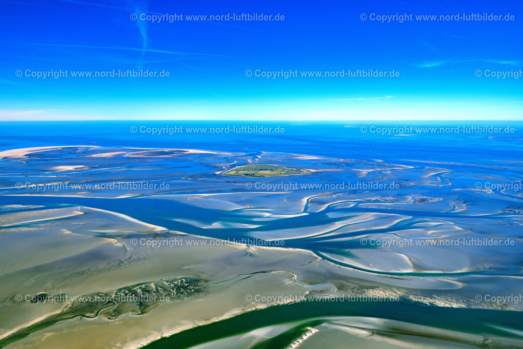 Cuxhaven_Wattenmeer_ELS_1445300423 | CUXHAVEN 30.04.2023 Wattenmeer der Nordsee- Küste vor Cuxhaven im Bundesland Niedersachsen, Deutschland. // Wadden Sea of the North Sea coast in front of Cuxhaven in the state of Lower Saxony, Germany. Foto: Martin Elsen