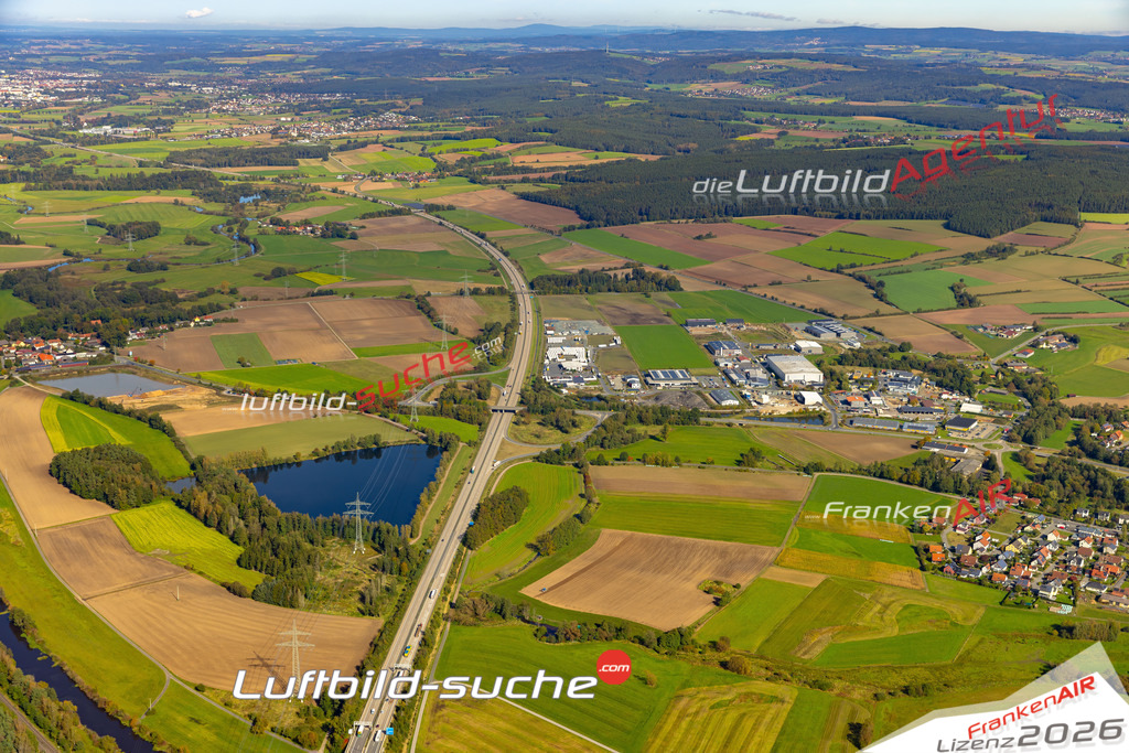 Das Luftbild zeigt :  Luhe-Wildenau - Die Luftaufnahme wurde 2024 vom UL-Flugzeug aus erstellt ( keine Drohne ) - Hochauflösende Luftaufnahme - Für grossformatige Ausdrucke geeignet. Die Geschenkidee !Mit Lizenz und Bildrechte bestellbar