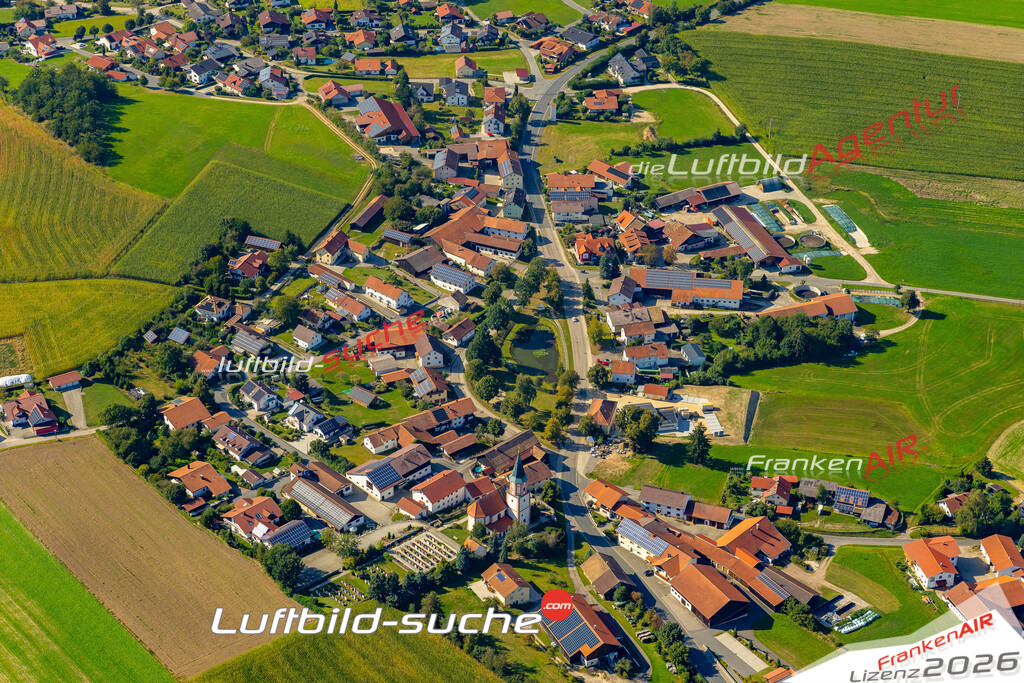 Das Luftbild zeigt : Vilzing Cham - Die Luftaufnahme wurde 2024 vom UL-Flugzeug aus erstellt ( keine Drohne ) - Hochauflösende Luftaufnahme - Für grossformatige Ausdrucke geeignet. Die Geschenkidee !Mit Lizenz und Bildrechte bestellbar