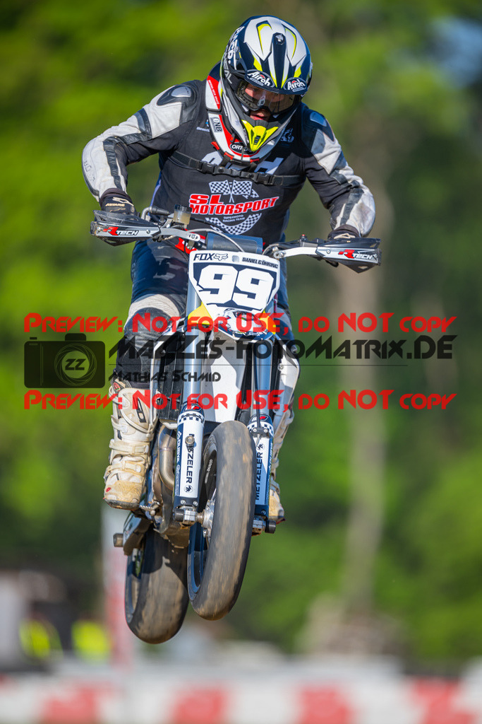 MaZZes-Fotomatrix-20260509-56706 | S5