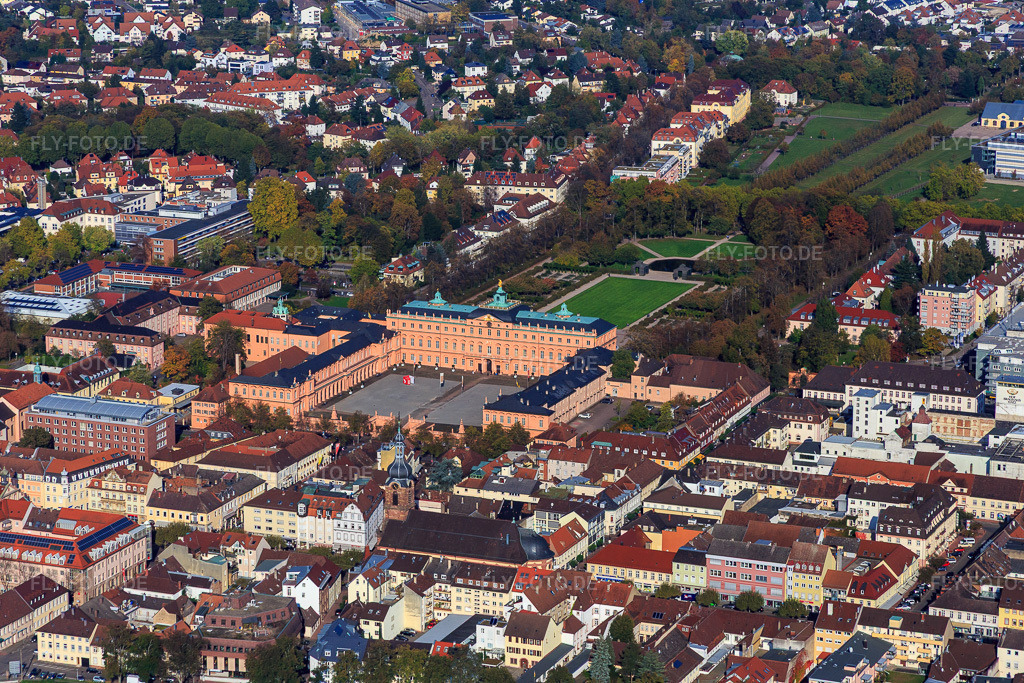 Luftbild: Residenzschloss Rastatt aus Süden in Rastatt im Bundesland Baden-Württemberg in Deutschland. Foto: IMG_075257.jpg vom 26.10.2014 durch Werner Riehm/FLY-FOTO.deResidenzschloss Rastatt