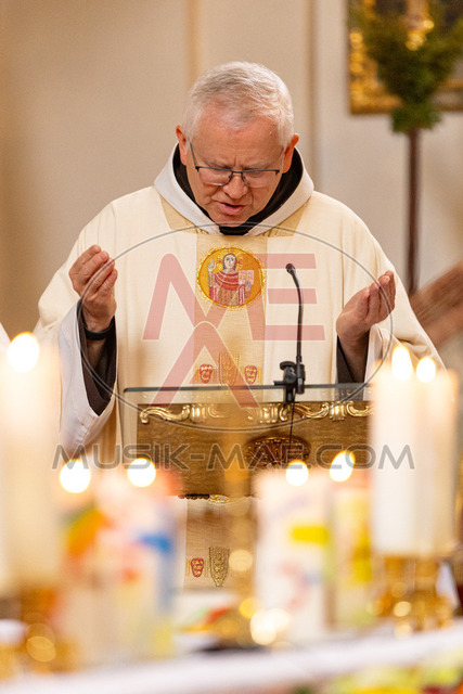 MAE-pic_63 | Der online Fotoshop des Inzeller Fotografen MAE - Marc Anton Eicher. Hier können Sie ihre Fotos und Stockfotos online bestellen als Download oder als Ausdruck, der ihnen bequem nach Hause geschickt wird.
Ihr Marc Anton Eicher - der Inzeller Fotograf - Realisiert mit Pictrs.com