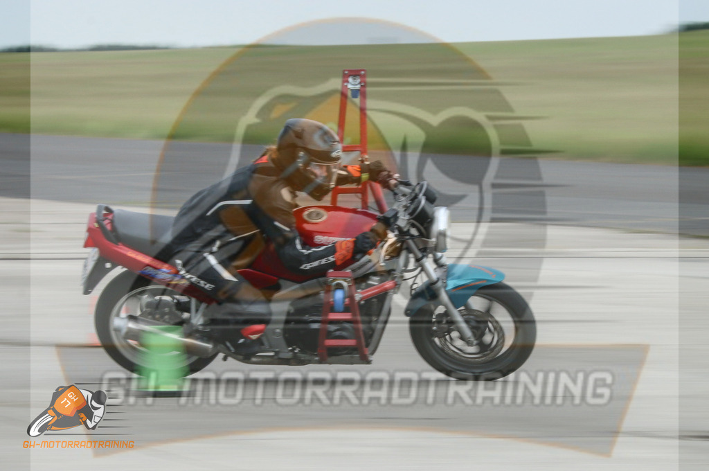 IMG_2550 | gh-motorradtraining-foto.de - Realisiert mit Pictrs.com