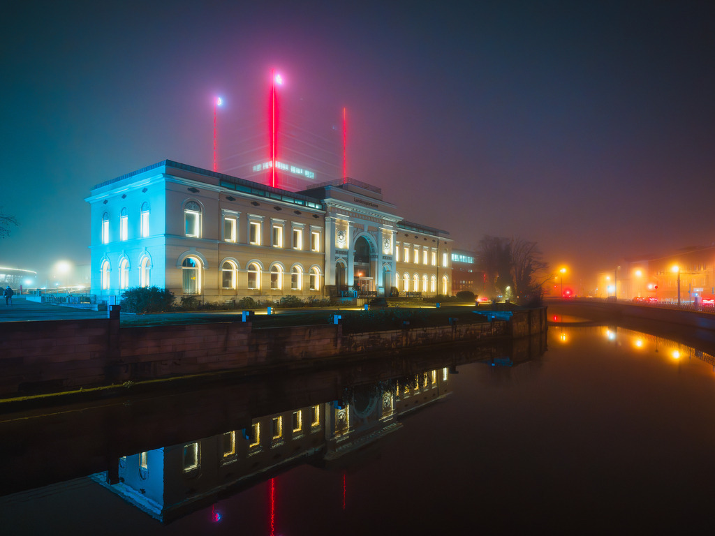 Alter Bahnhof | Entdecke exklusive Fotokunst aus Braunschweig: Bildband, Leinwände, Postkarten, Kalender, digitale Downloads & Bildlizenzen. Jetzt im offiziellen Beautiful Braunschweig Shop! - Realisiert mit Pictrs.com