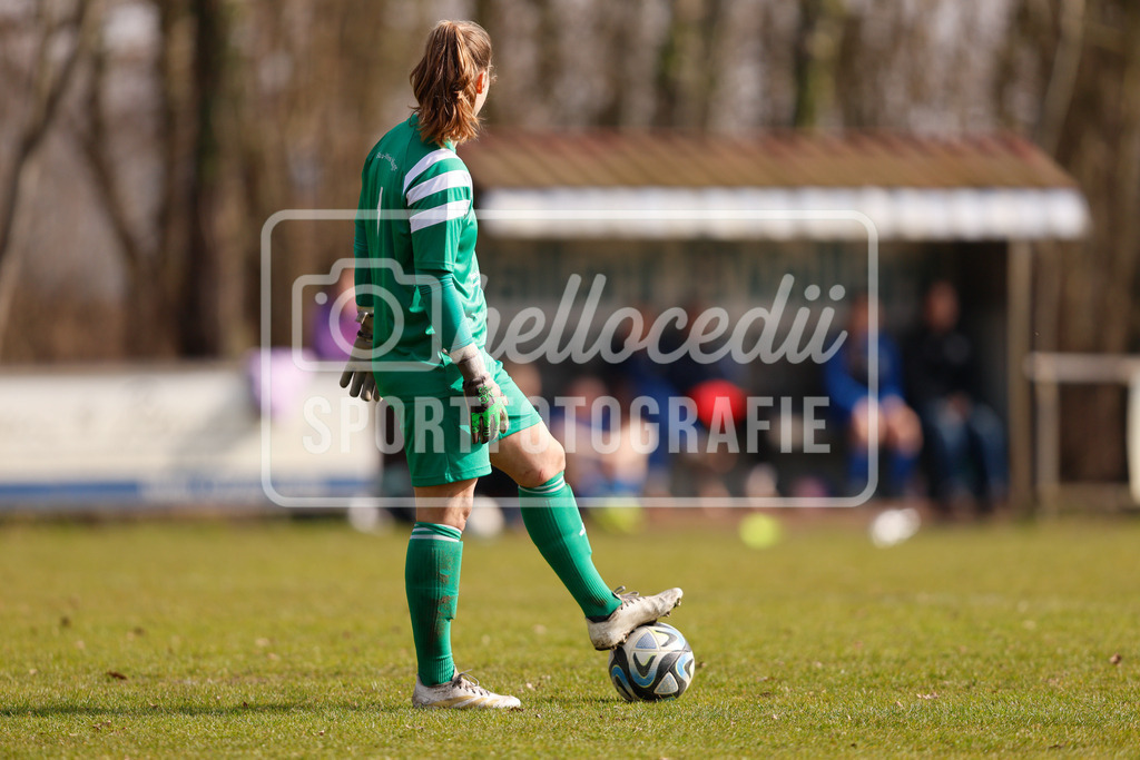 Fußball I Frauen I Saison 2025-2026 I Oberliga Niedersachsen I 15. Spieltag I SV Meppen 1912 e.v. U20 2 - BW Hollage -68 | realhellocedii - Realisiert mit Pictrs.com