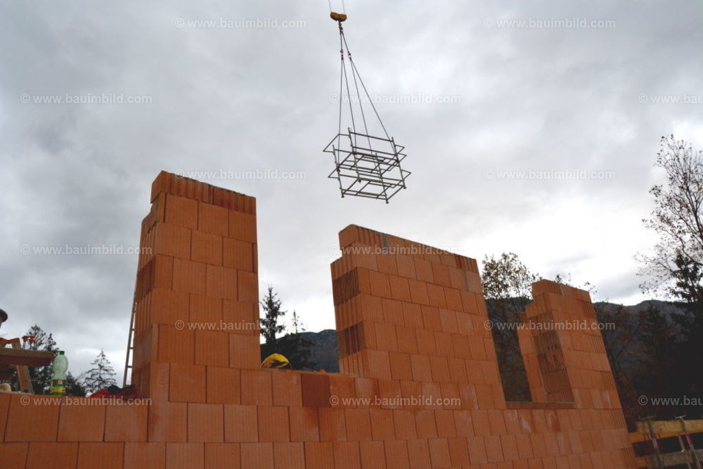 bib-lg07-mauerarbeiten-0154 | Nach LV-Leistungsgruppen sortierte Detailfotos über den Bau eines Hauses. Alle Hausbau-Bilder direkt vom Urheber und Autor der Website Haus-Selber-Bauen.com