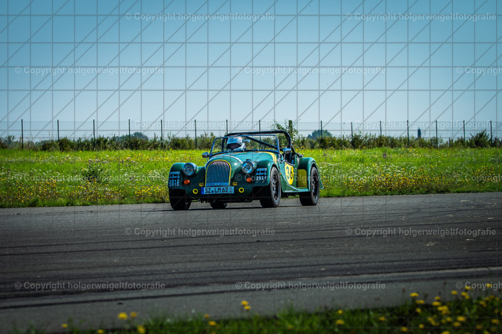 Morgan Plus4 SuperSport | Foto vom 3. Classic Motor Weekend 18. - 20. August 2023 auf dem Flugplatz in Obermehler - Realisiert mit Pictrs.com