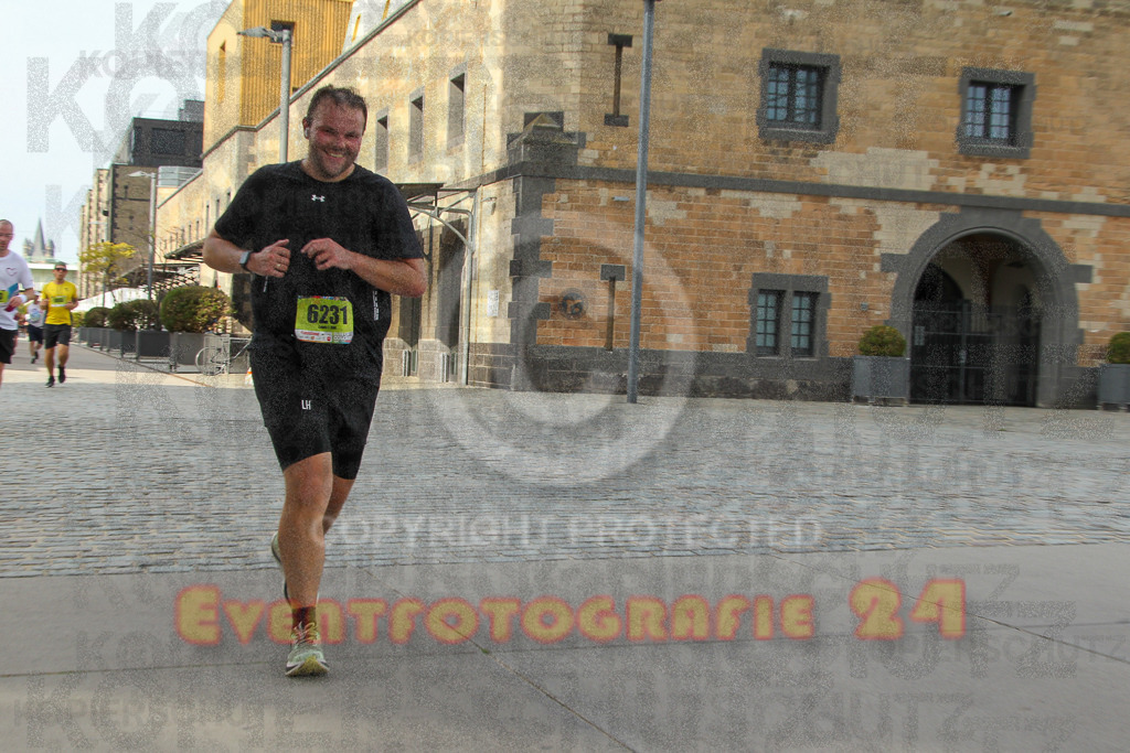 250920_1535_EV4_9241 | Sportfotografie im Rhein-Sieg Kreis, Köln, Bonn, NRW, Rheinland Pfalz, Hessen, etc. Unser Tätigkeitsfeld umfasst den Laufsport vom Volkslauf über den Marathon, Duathlon, Triathon bis zum Ultralauf wie Kölnpfad Ultra oder Schindertrail.