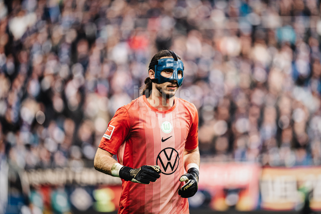 Fußball | Männer | Saison 2025/2026 | 1. Fußball-Bundesliga | 8. Spieltag | Hamburger SV vs. VfL Wolfsburg | 25.10.2025 | Kamil Grabara (#1, VfL Wolfsburg)