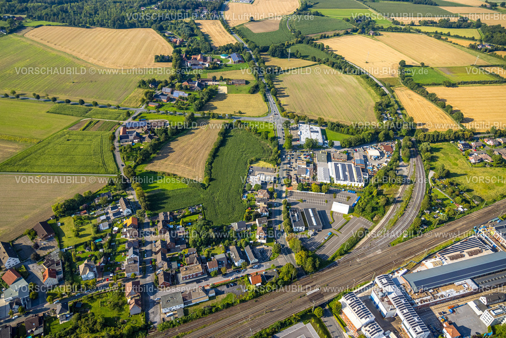 Beckum230805755Neubeckum | Luftbild, Gewerbegebiet Ennigerloher Straße, Bahngleise, Neubeckum, Beckum, Münsterland, Nordrhein-Westfalen, Deutschland