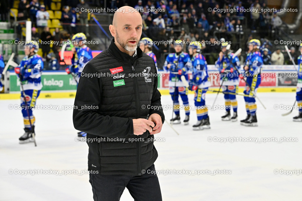 EC IDM Wärmepumpen VSV vs. Pioneers Vorarlberg | Asisstentcoach EC VSV MACHREICH Patrick, EC IDM Wärmepumpen VSV vs. Pioneers Vorarlberg, EC IDM Wärmepumpen VSV vs. Pioneers Vorarlberg am 14.12.2024 in Villach (Stadthalle Villach), Austria, (Photo by Bernd Stefan)