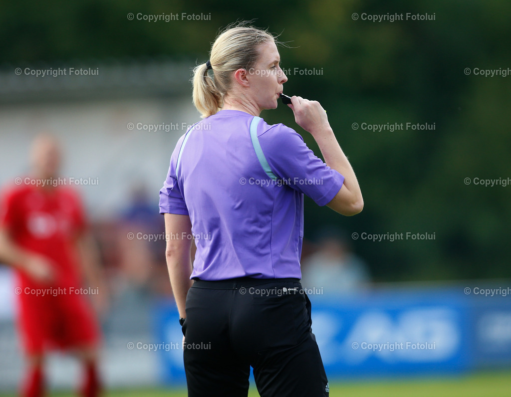 A_LUI_16082025_12 | SPORT,FUSSBALL,LT1 OOE LIGA ASKOE OEDT 1B-SPG ALGENMAX PREGARTEN 16.08.2025 IM BILD:SCHIEDSRICHTERIN LISA HAUNSCHMID   FOTO :FOTOLUI
