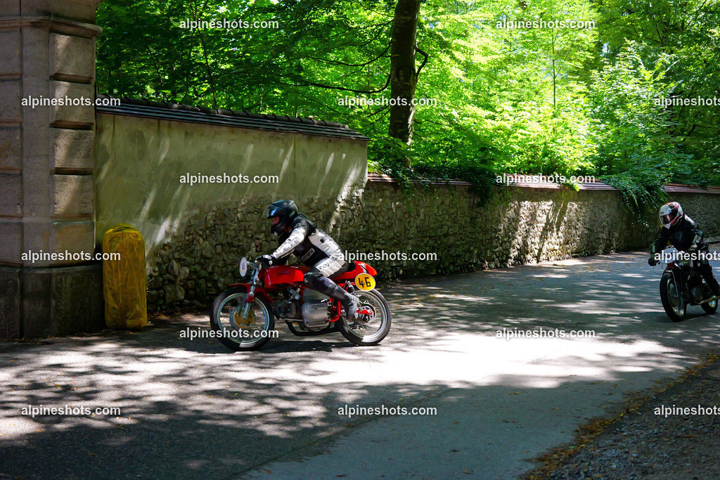 P1036634 | Erleben Sie atemberaubende, hochqualitative Fotos Ihrer Fahrt entlang der malerischen Alpenstraßen. Besuchen Sie alpineshots.com, um professionelle Aufnahmen Ihrer unvergesslichen Reise zu finden und zu kaufen - Realisiert mit Pictrs.com