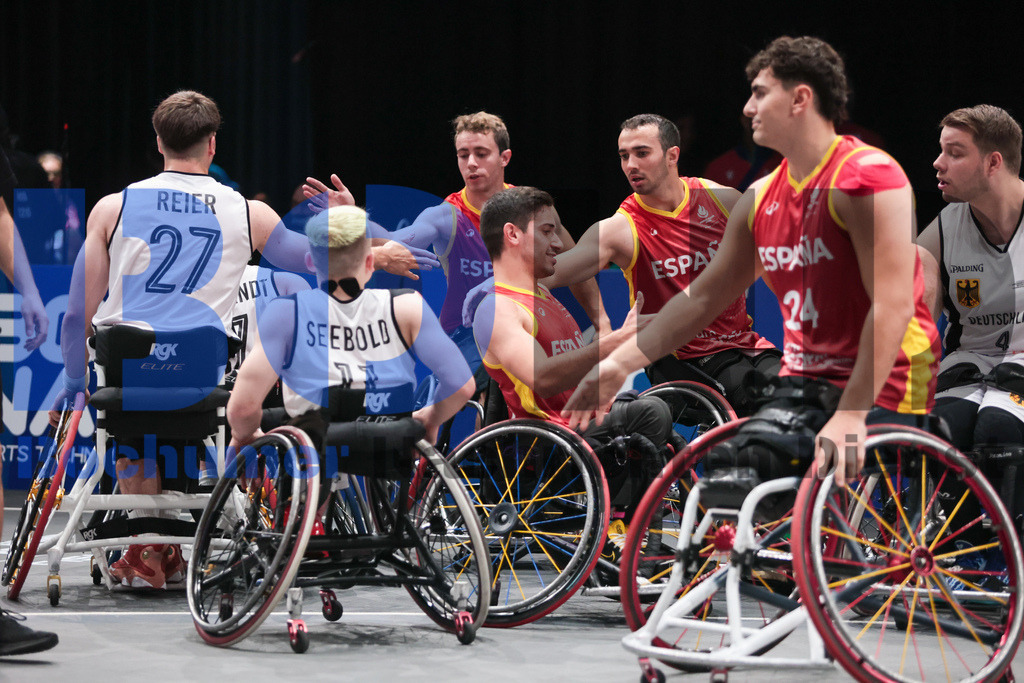 SES_TTG3X320250717-102 | bond - Realisiert mit Pictrs.com