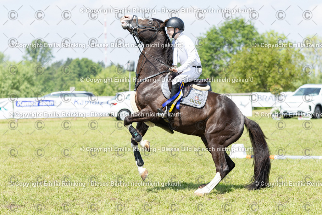 CL5A3835 | Emilia Reinking Fotografie - Realisiert mit Pictrs.com