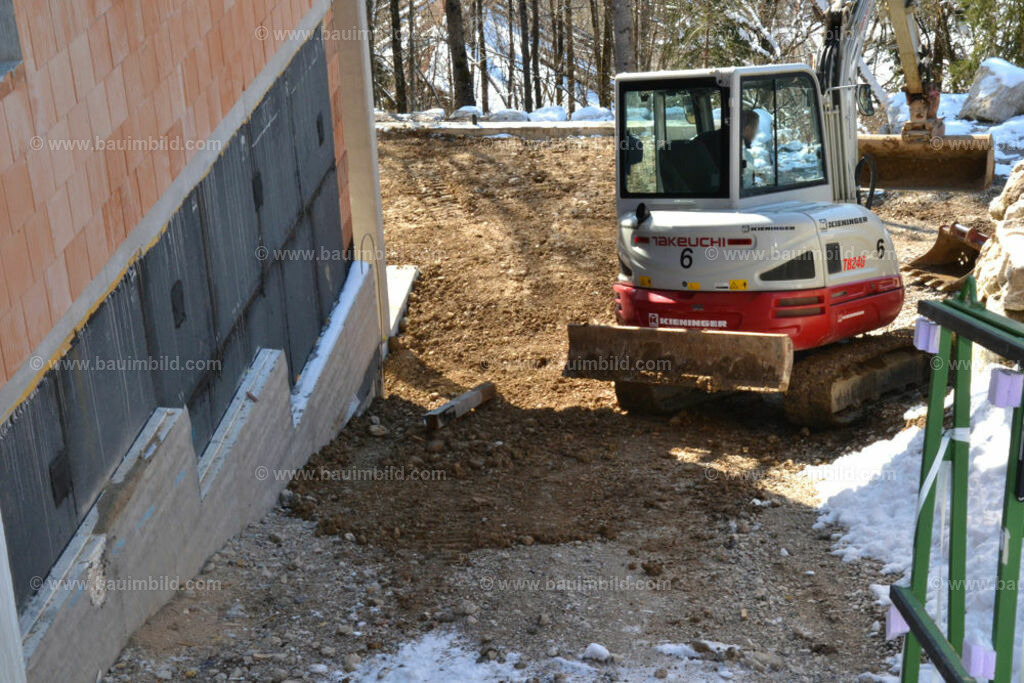 bib-lg02-erdarbeiten-0237 | Nach LV-Leistungsgruppen sortierte Detailfotos über den Bau eines Hauses. Alle Hausbau-Bilder direkt vom Urheber und Autor der Website Haus-Selber-Bauen.com