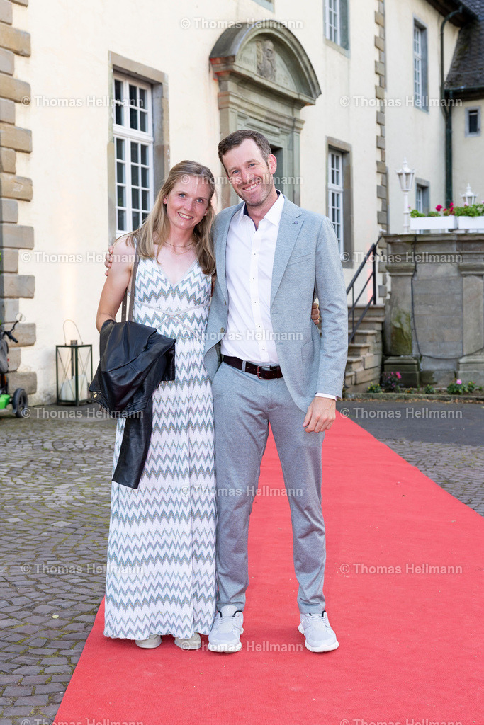 TH_Schlossempfang_31436 | Longines Balve Optimum 2025 am 13.06.25 in Balve, Schloss Wocklum, Schlossempfang
