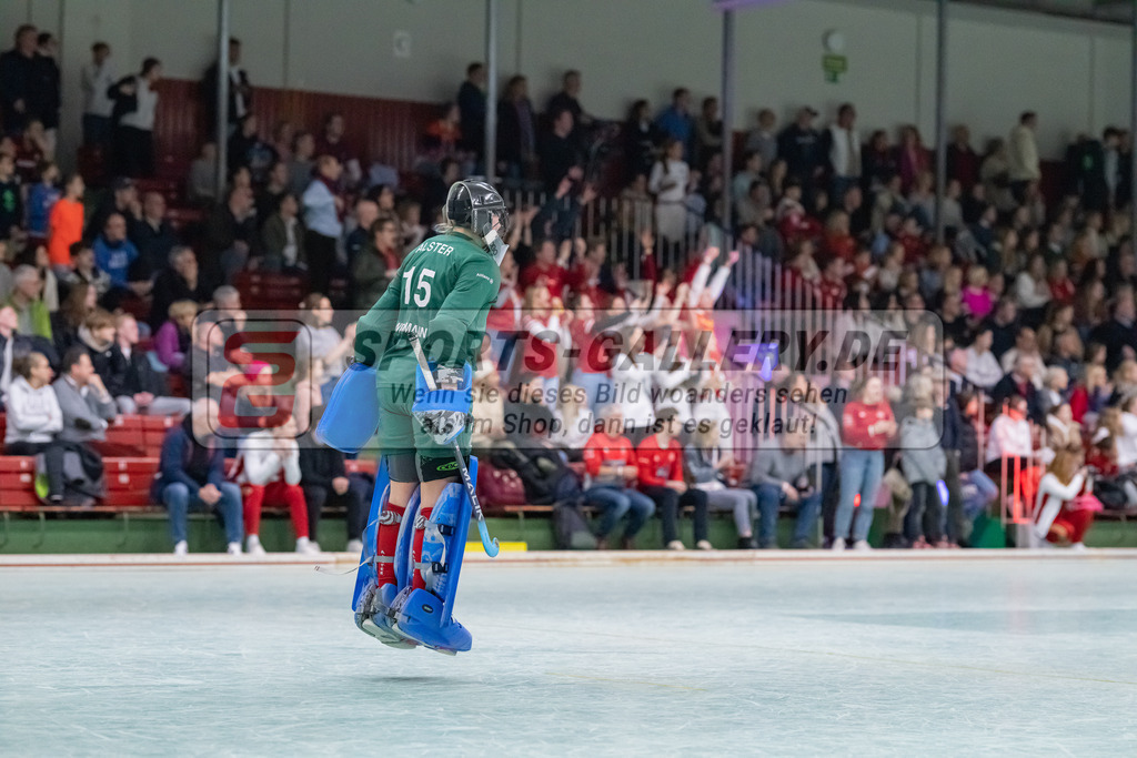 HK_20230128_103491 | 1. Bundesliga 1/4 Finale ( Damen ) Rot-Weiss Köln - Club an der Alster am 28.1.2023 Rot-Weiss Köln  , Köln , Mali Wichmann Torfrau ( Club an der Alster #15 )