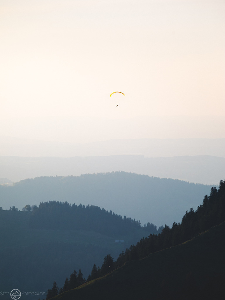 Neuenalp_20240511_0250 | Format 4 zu 3 - Realized with Pictrs.com