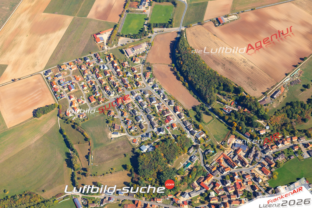 Die Luftaufnahme Reichmannsdorf - Schlüsselfeld wurde vom UL-Flugzeug (keine Drohne) aus fotografiert.Hohe Druck- Auflösung-die Geschenkidee!
