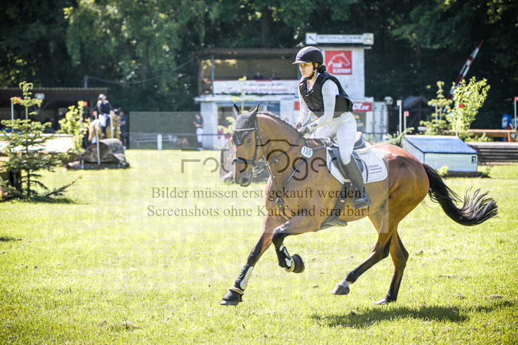 DOS_5054 | Entdecke hochwertige Reitturnierfotos von Foto Oger. Professionell, emotional und authentisch – jetzt Lieblingsmomente im Shop bestellen.Deutschlandweite Turnierfotografie. - Realisiert mit Pictrs.com