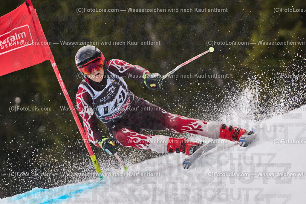 ALP1852_steir-MASTERS-Meistersch-SG_Reiteralm_SCHILCHEGGER Helmut | MASTERS-LM-Super-G Steiermark mit Wiener-LM auf der Reiteralm am Fr 28. März 2025.                         Veranstalter: Steirischer Skiverband (5000)Durchführender Verein: WSV Pichl-Reiteralm (5083)