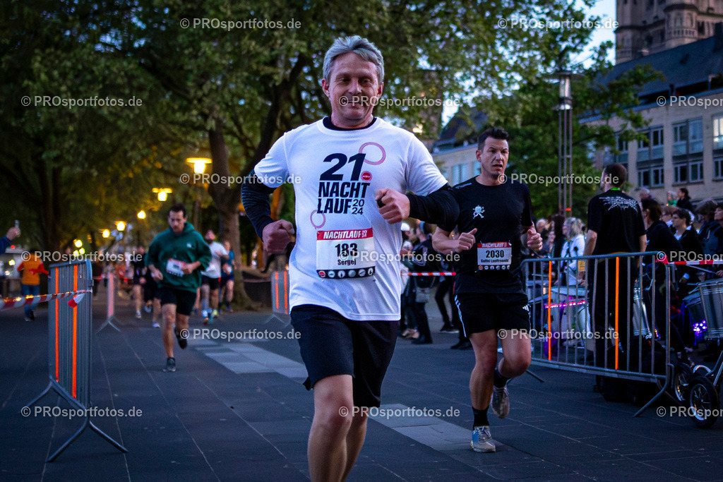 21. Nachtlauf des ASV Köln; Köln, 08.05.24 | Impressionen vom 21. Nachtlauf des ASV Köln am 08.05.24 in der Altstadt von Köln (Deutschland). Foto: BEAUTIFUL SPORTS/Bernd Hoffmann