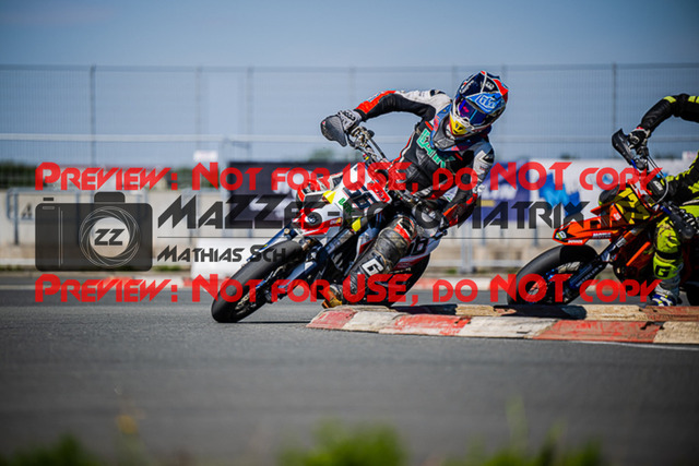 MaZZes_FotoMatrix_220903_1432 | S2