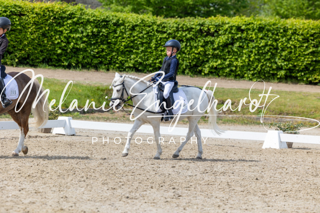 7I8A2623 | melanie-engelhardt-photography - Realisiert mit Pictrs.com
