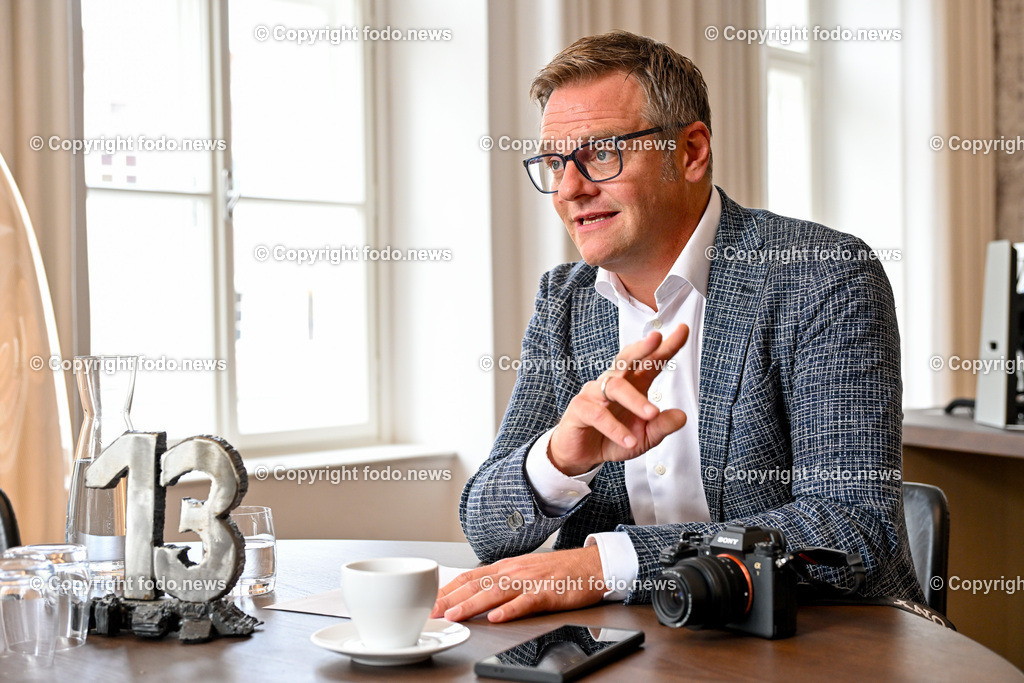 Hartlauer_ 24.09.2024-42 | 24.09.2024, Steyr, AUT, Hartlauer HandelsgesmbH im Bild Robert F. Hartlauer (Hartlauer HandelsgesmbH Kaufmann, Geschaeftsfuehrung)