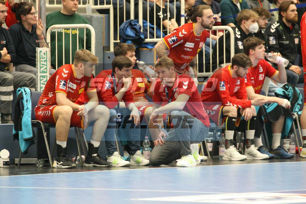 TUSEM Essen - HBW Balingen | Trainer Michael Hegemann - © Sportfoto-Sale (MK) - Realisiert mit Pictrs.com