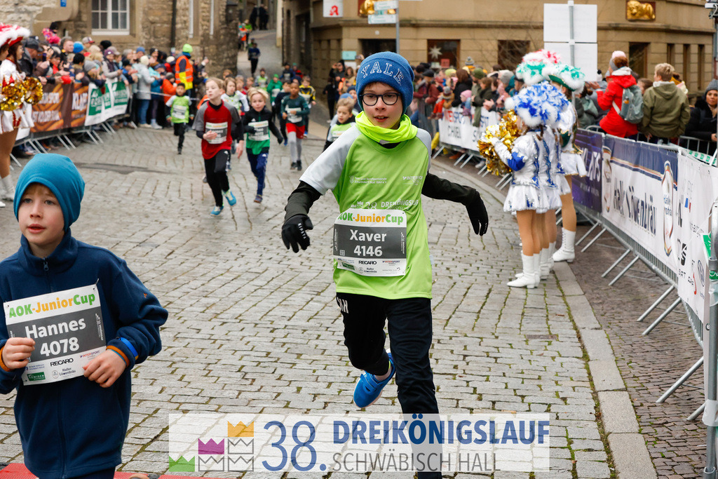 400m AOK Junior Cup | 3 Koenigslauf 2024 400m AOK Junior Cup - Realisiert mit Pictrs.com