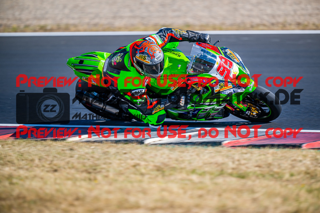 MaZZes_FotoMatrix_220624_9208 | PROSUPERSTOCK
