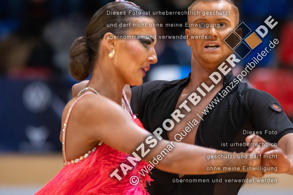 20260328-02387 | Hier finden Sie Tanz Bilder vom Latein und Standard Formationen tanzen. Sportbilder vom Tanzsport. Schöne Fotos und von Weltmeisterschaft, Europameisterschaft, Bundesliga, Regionalliga, Oberliga und Landesliga sowie von GOC Stuttgart, DanceComp, WM Bremen