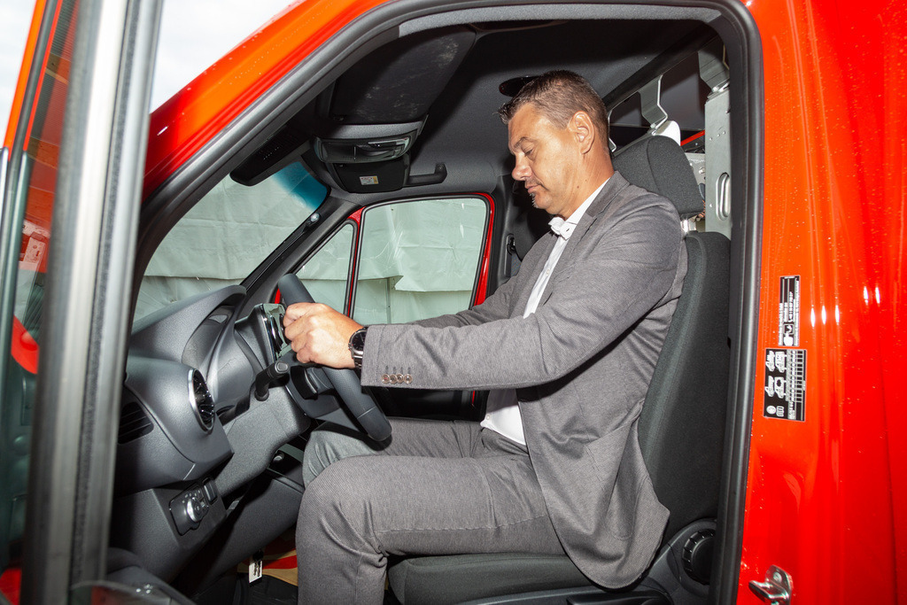 59_Besichtigung_059 | Fotodoku der Festmesse im FF-Haus Loosdorf anlässlich der Fahrzeugweihe und in Dienststellung der neuen Einsatzfahrzeuge der FF-Loosdorf.